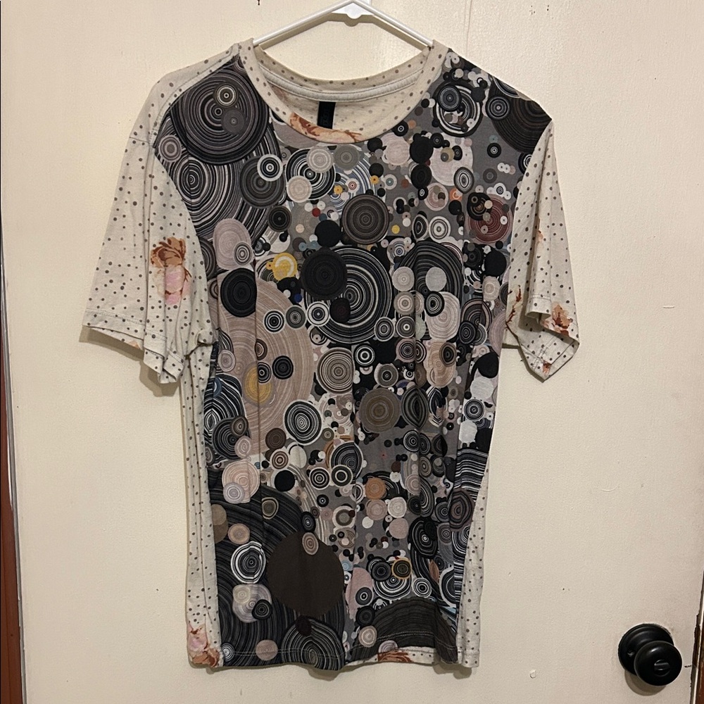 Abstract Patterned Top - image 1